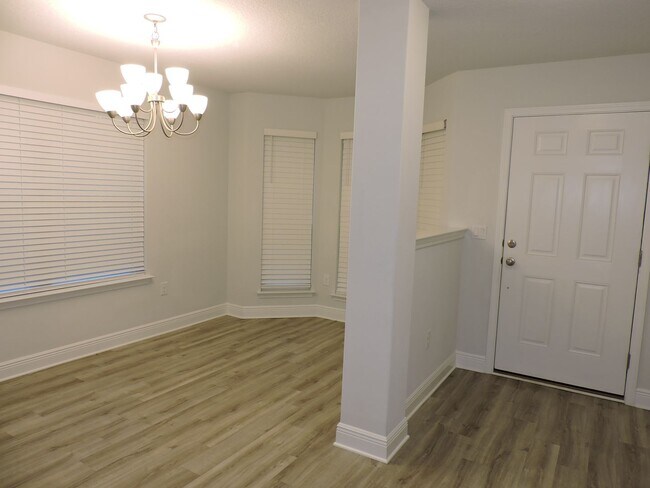 Building Photo - Almost New Home!