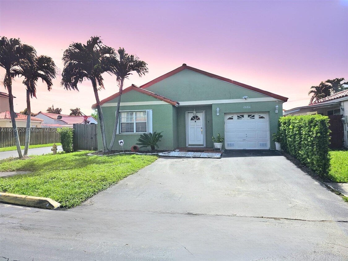 Primary Photo - 15160 SW 128th Ave