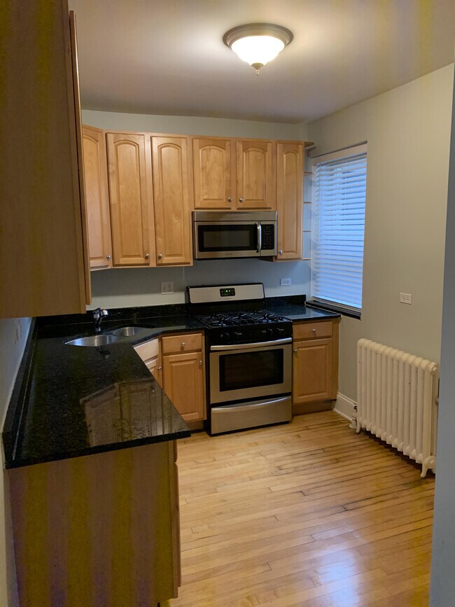 Building Photo - 1401 W Highland Ave