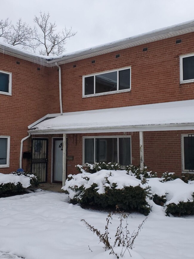 Building Photo - 23755 Banbury Cir