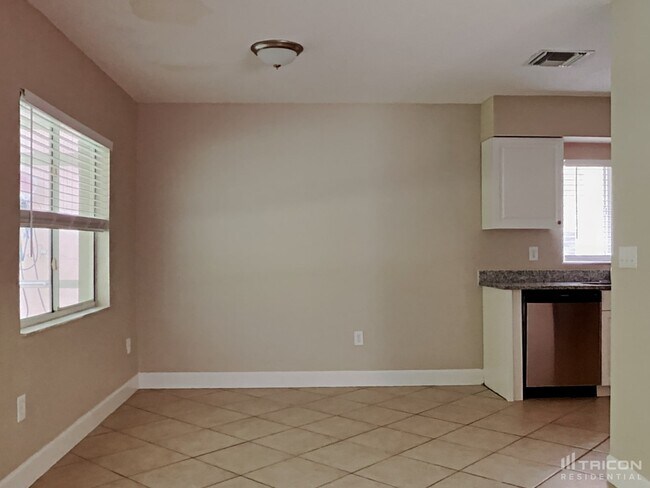 Building Photo - 27209 La Jolla Way