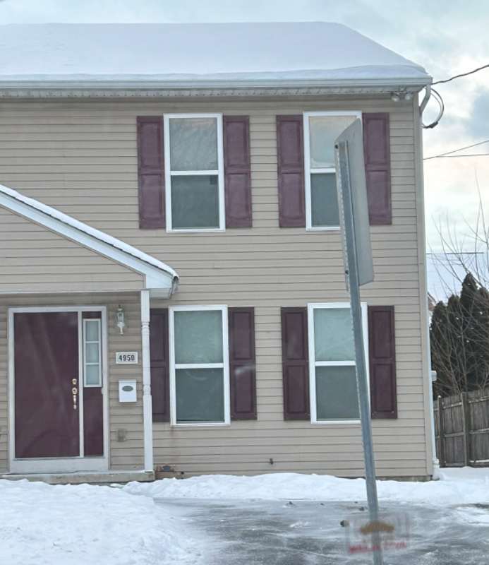 Primary Photo - 4950 Commerce St