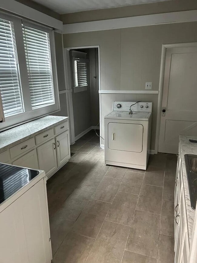 Photo - 286 Malvern St Apartment