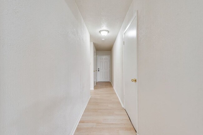 Foto del edificio - 2920 Rosen Ave