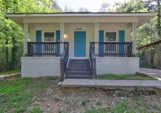 Building Photo - 1208 4th Ave W