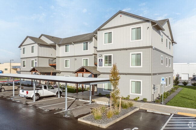 Building Photo - Cascade Place Apartment Homes