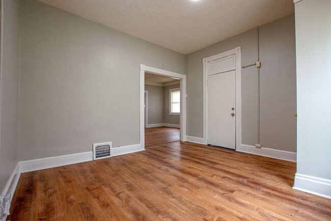 Foto del edificio - 2 Bedroom / 1 Bath House
