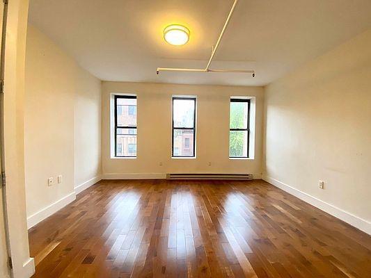 Foto principal - 2 bedroom in New York NY 10035