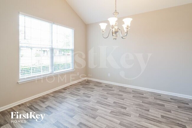 Foto del edificio - 259 Pemberly Blvd