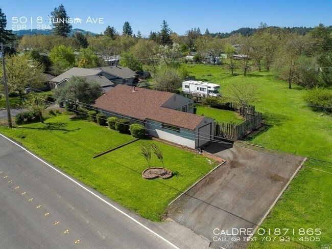 Building Photo - 5018 Tunisia Ave - 2 beds, 2 full baths