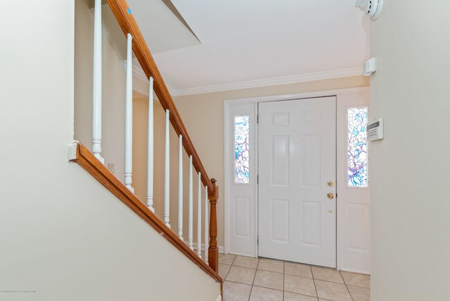 Building Photo - 16 Elana Dr