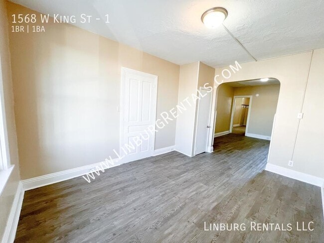 Building Photo - 1568 W King St