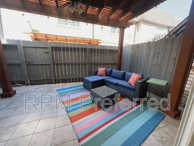Foto del edificio - 1805 Stoney Brook Dr