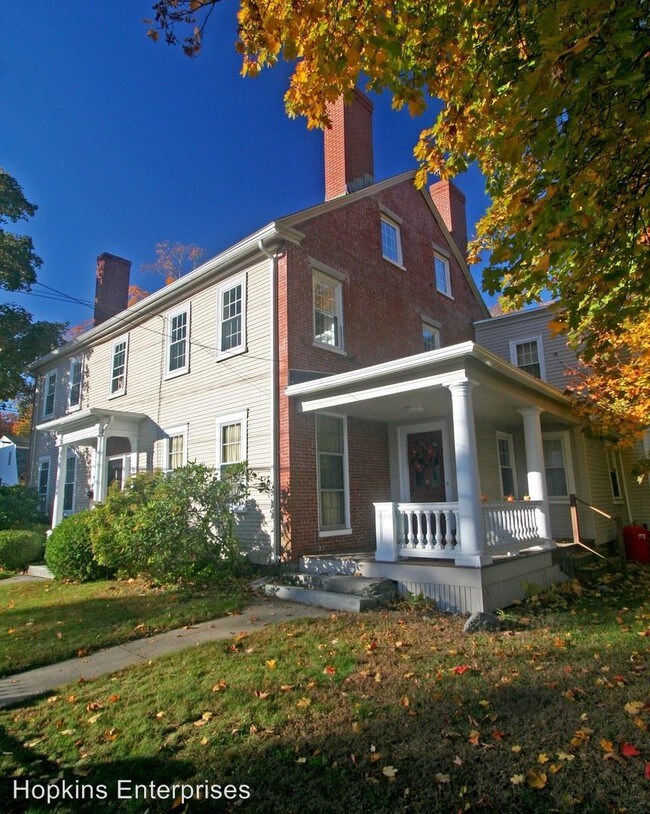Building Photo - 172 Central Ave