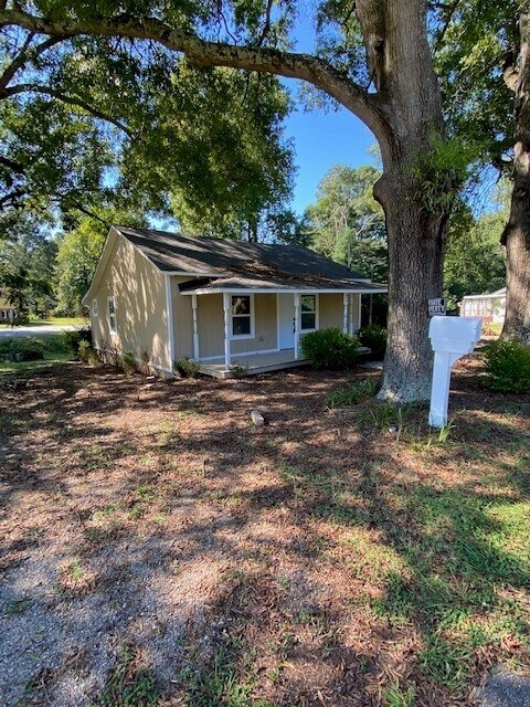 Building Photo - 488 Bennett Cir