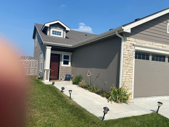 Front - 3217 Yankee Tank Ln