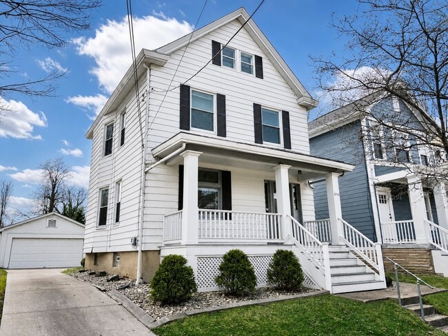 Building Photo - 2715 Griffiths Ave
