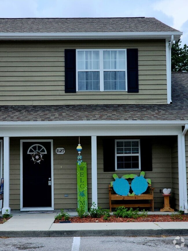 Building Photo - 601 Peletier Loop Rd