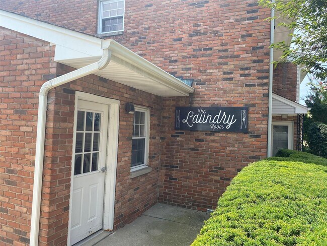 Foto del edificio - 508 Kensington Ln