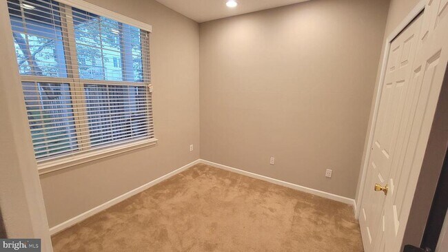 Building Photo - 20479 Greymont Terrace