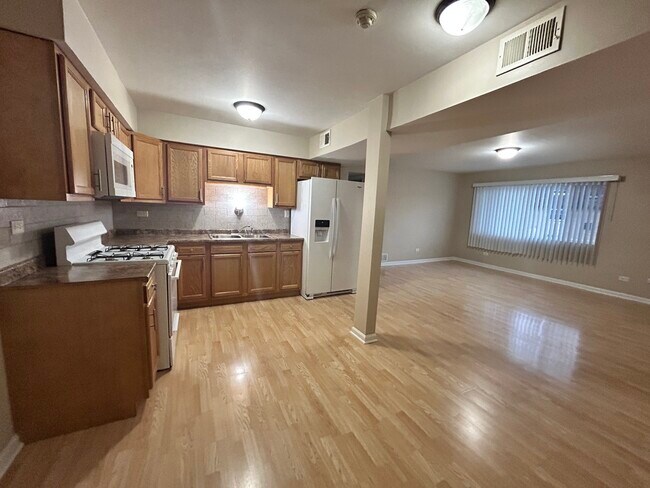 Foto del edificio - 6616 104th Pl