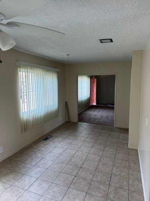 Foto del edificio - 112 W Hillsdale St