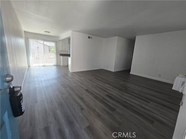 Building Photo - 2650 E Park Ln