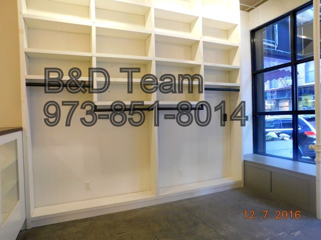 Building Photo - 369 Broome St
