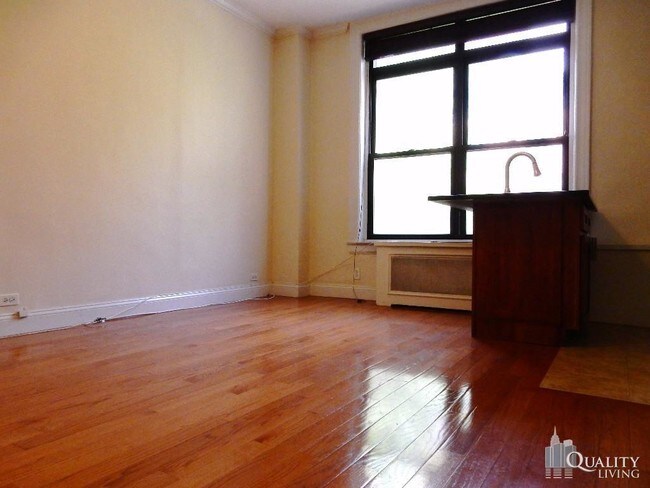 Foto del edificio - 34 E 11th St