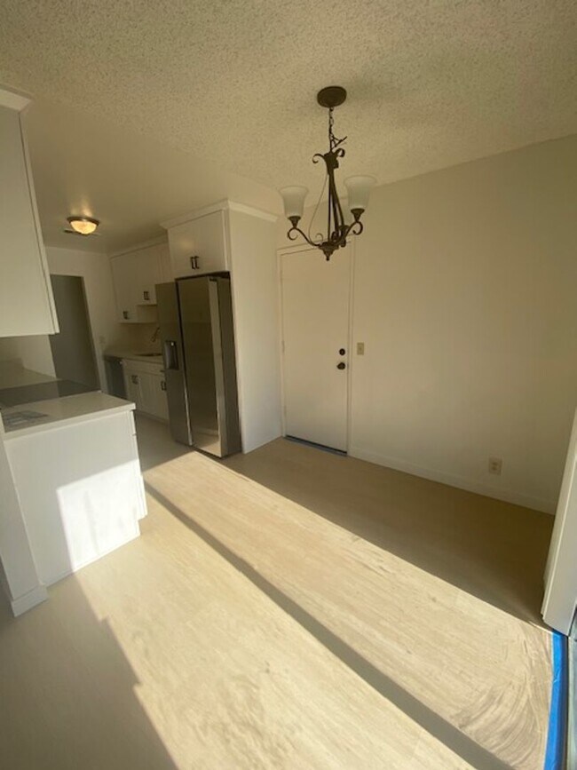 Foto del edificio - 1118 Woodridge Dr