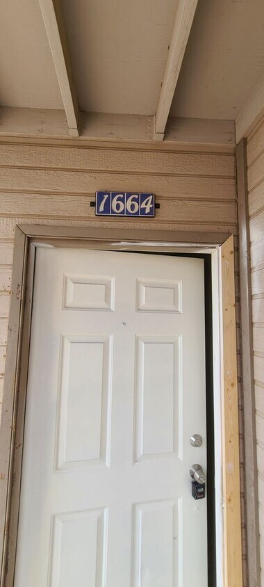Primary Photo - The Village in Midvale Park - Downstairs 1...