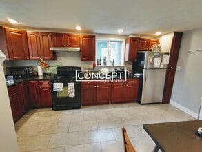 82 Bristol Rd