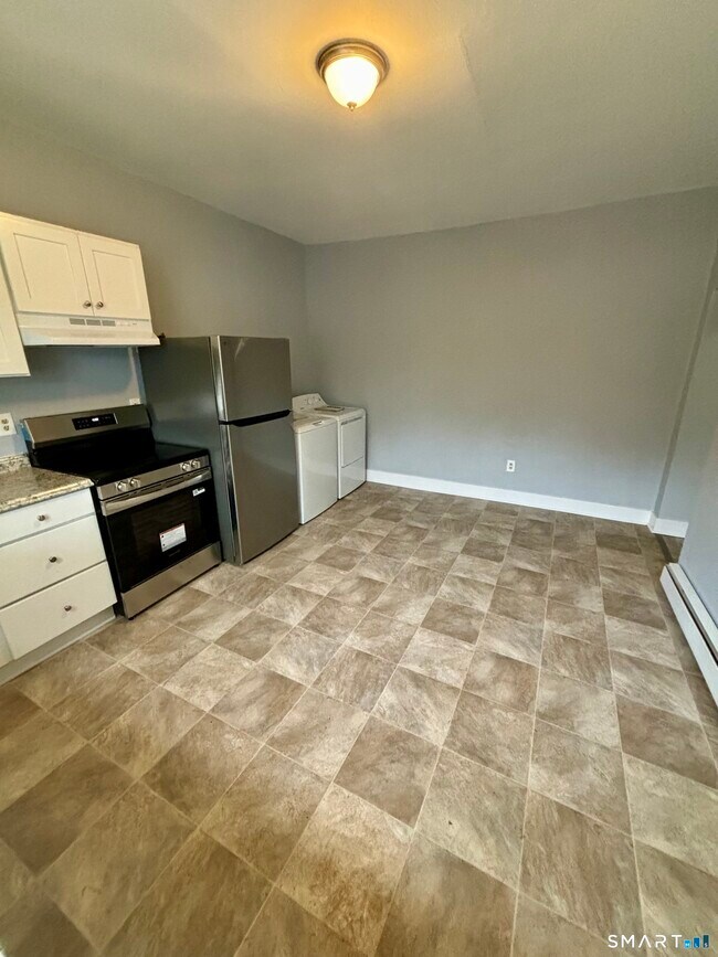 Foto del edificio - 411 Main St