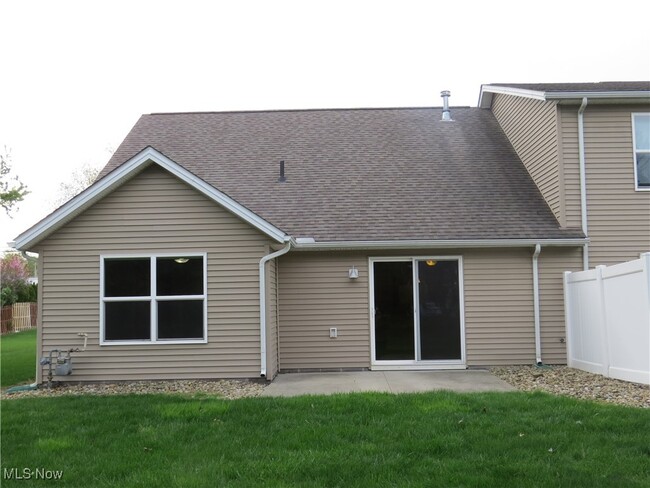 Building Photo - 1751 Blase Nemeth Rd