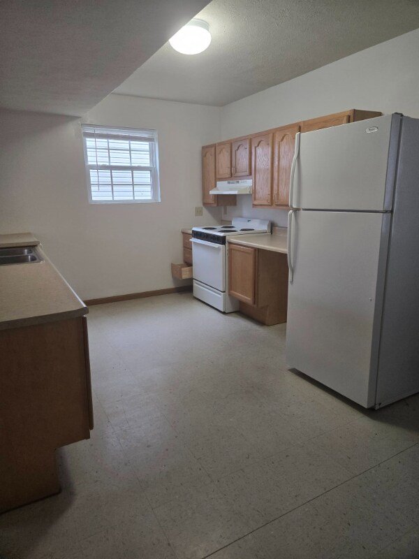 Building Photo - 1000 Church Hill Dr