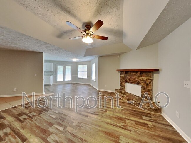 Foto del edificio - 125 Branchwood Dr