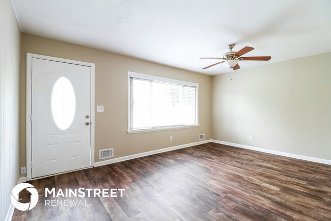 Foto del edificio - 5602 Mockernut Ln
