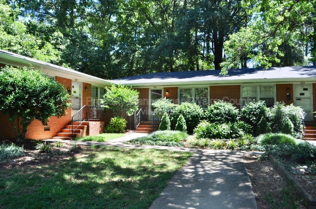 Building Photo - 806 Chamberlain St