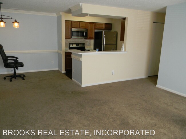 Building Photo - 2 br, 2 bath House - 701 Queens Path