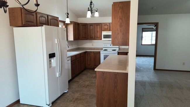 Building Photo - 120 Copper Village Cir