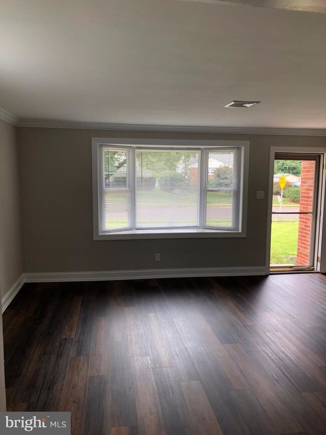 Building Photo - 3890 Round Meadow Ln
