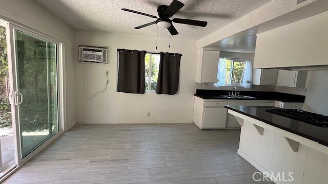 Building Photo - 8416 Mission Dr