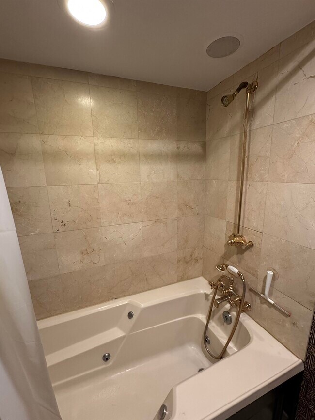 Foto del edificio - 72 Park Ave