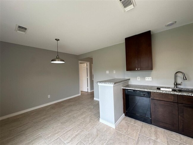 Building Photo - 7734 Ellis Dr