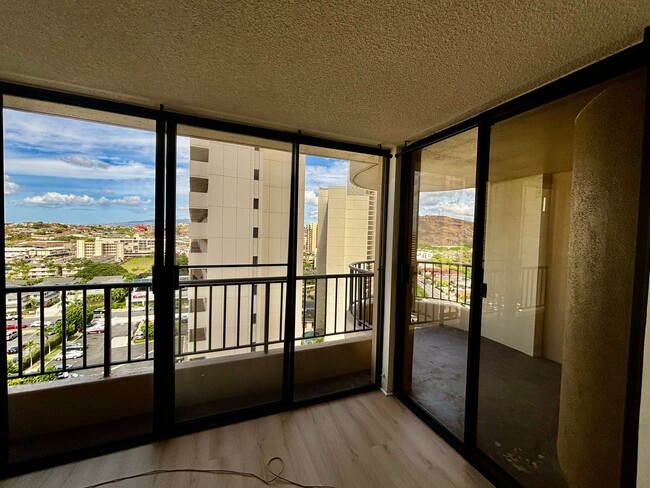 Foto del edificio - AVAILABLE May 15, 2025 | 2 Bedroom, 2 Bath...