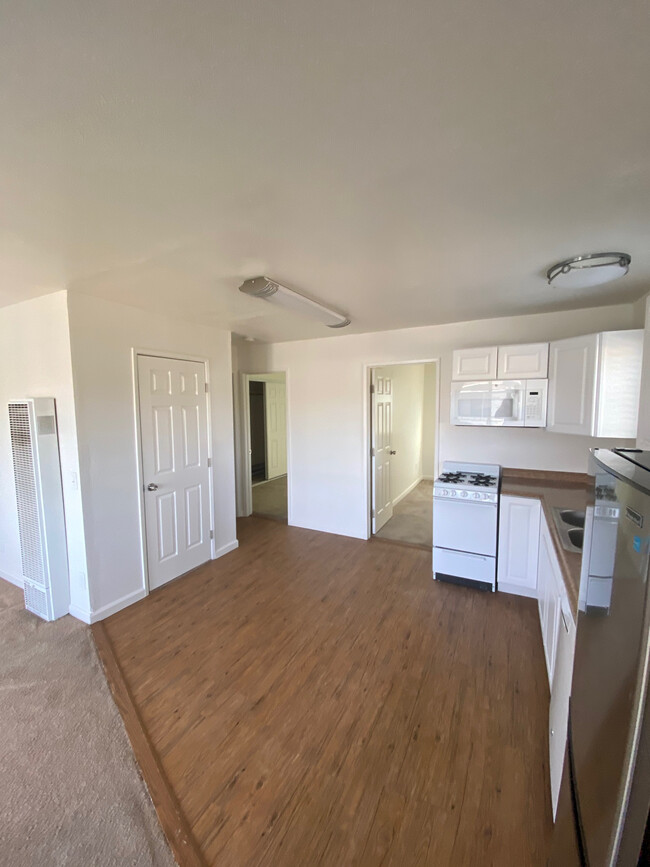 Building Photo - 21321 Golden Hills Blvd