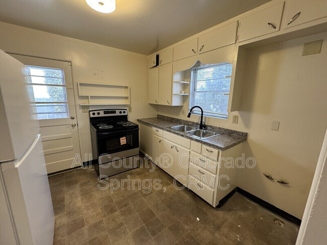 Photo - 222 N Logan Ave Apartment