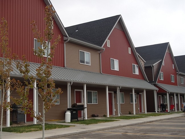 Building Photo - The Birches Townhomes