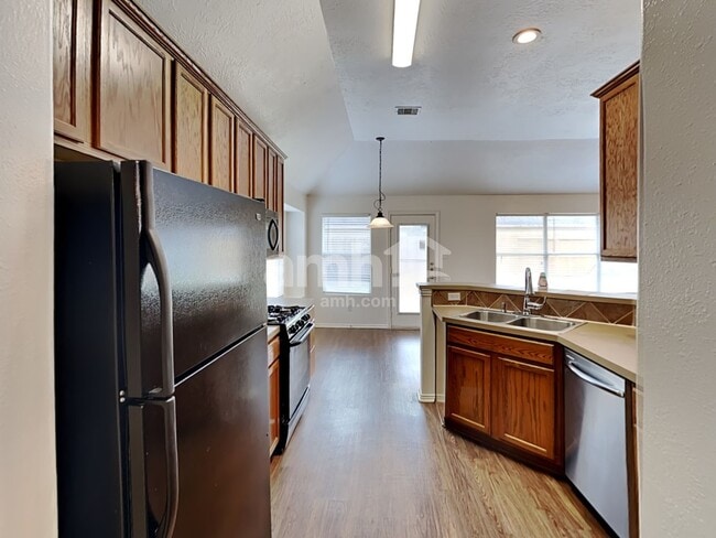 Building Photo - 11919 Lois Ln Dr