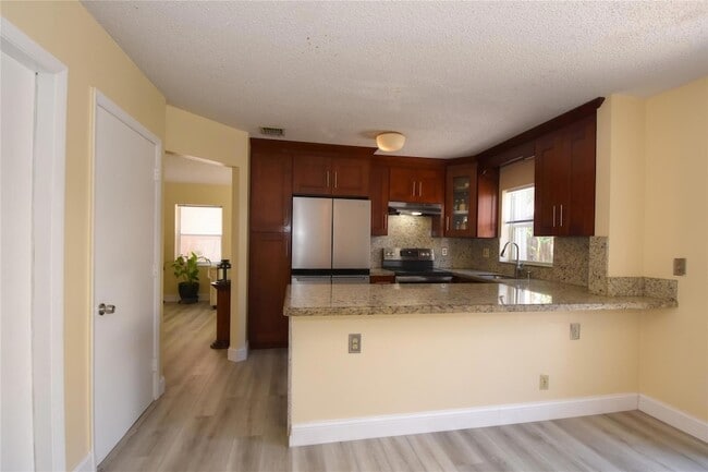 Foto del edificio - 10691 NW 12th Dr